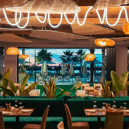 Bounty Hotel Golem (Tirana)