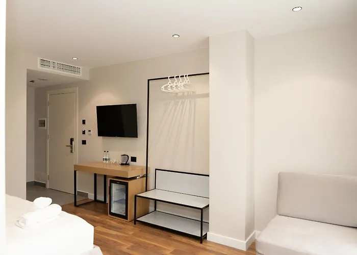 Bounty Hotel