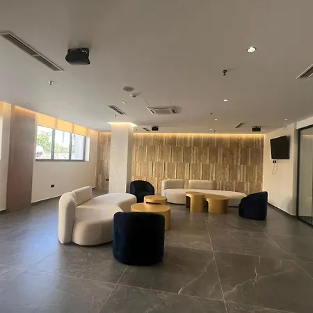 ホテル Bounty ゴーレム