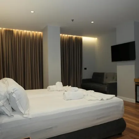 Bounty Hotel Golem (Tirana)